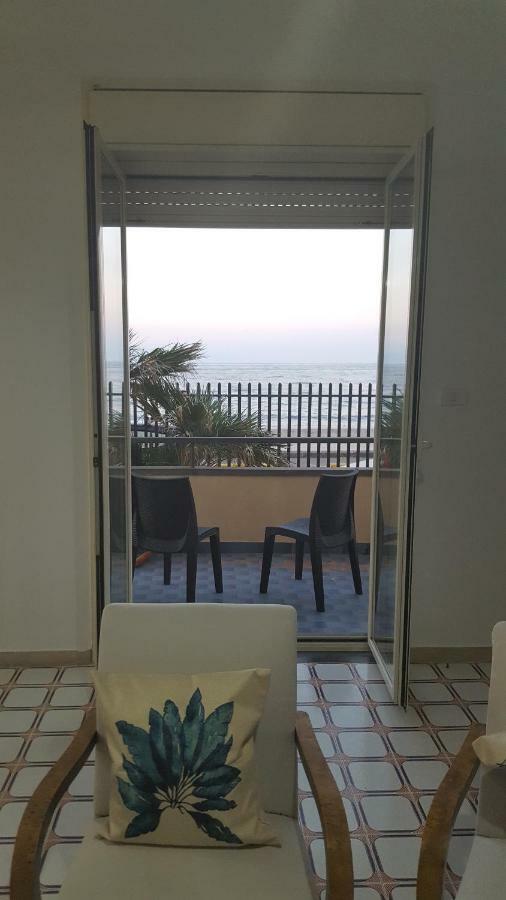 Casa Del Levante Riposto Luaran gambar